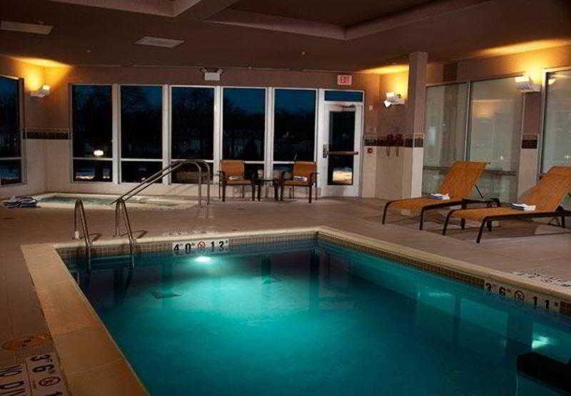 Courtyard Milwaukee Airport Hotel Luaran gambar