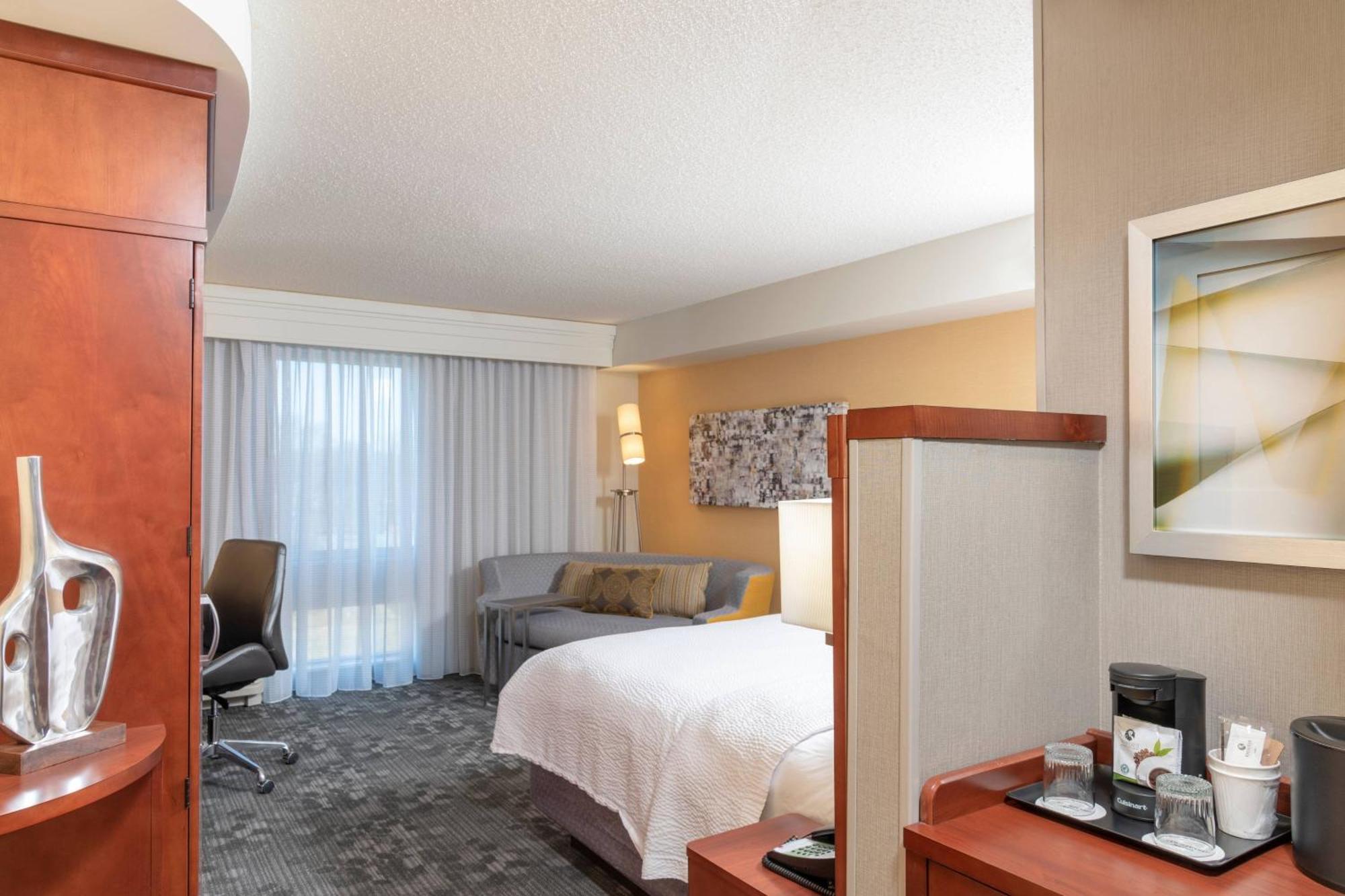 Courtyard Milwaukee Airport Hotel Luaran gambar