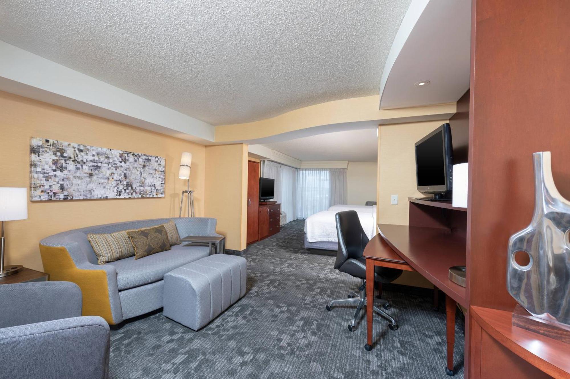 Courtyard Milwaukee Airport Hotel Luaran gambar