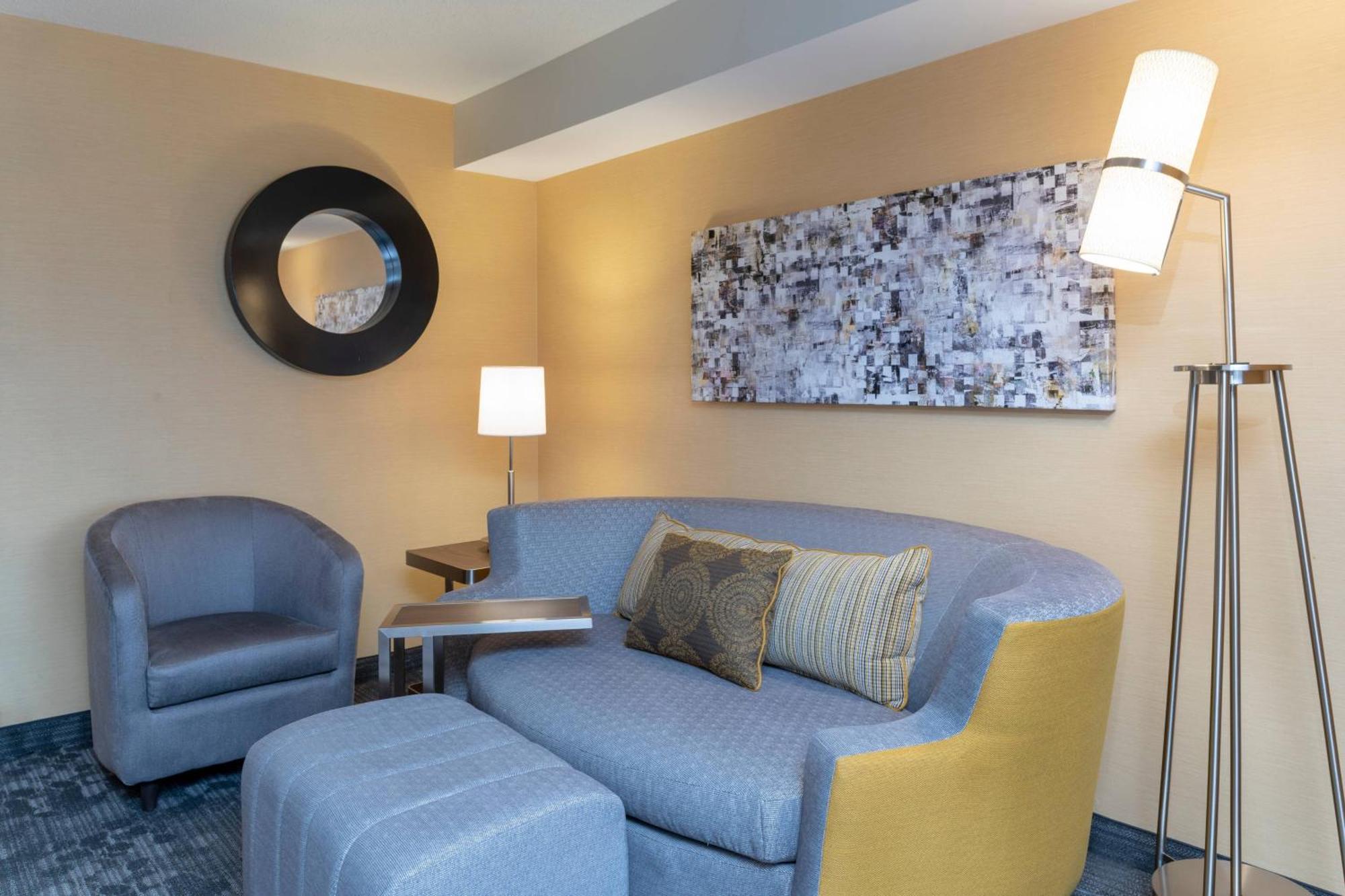 Courtyard Milwaukee Airport Hotel Luaran gambar