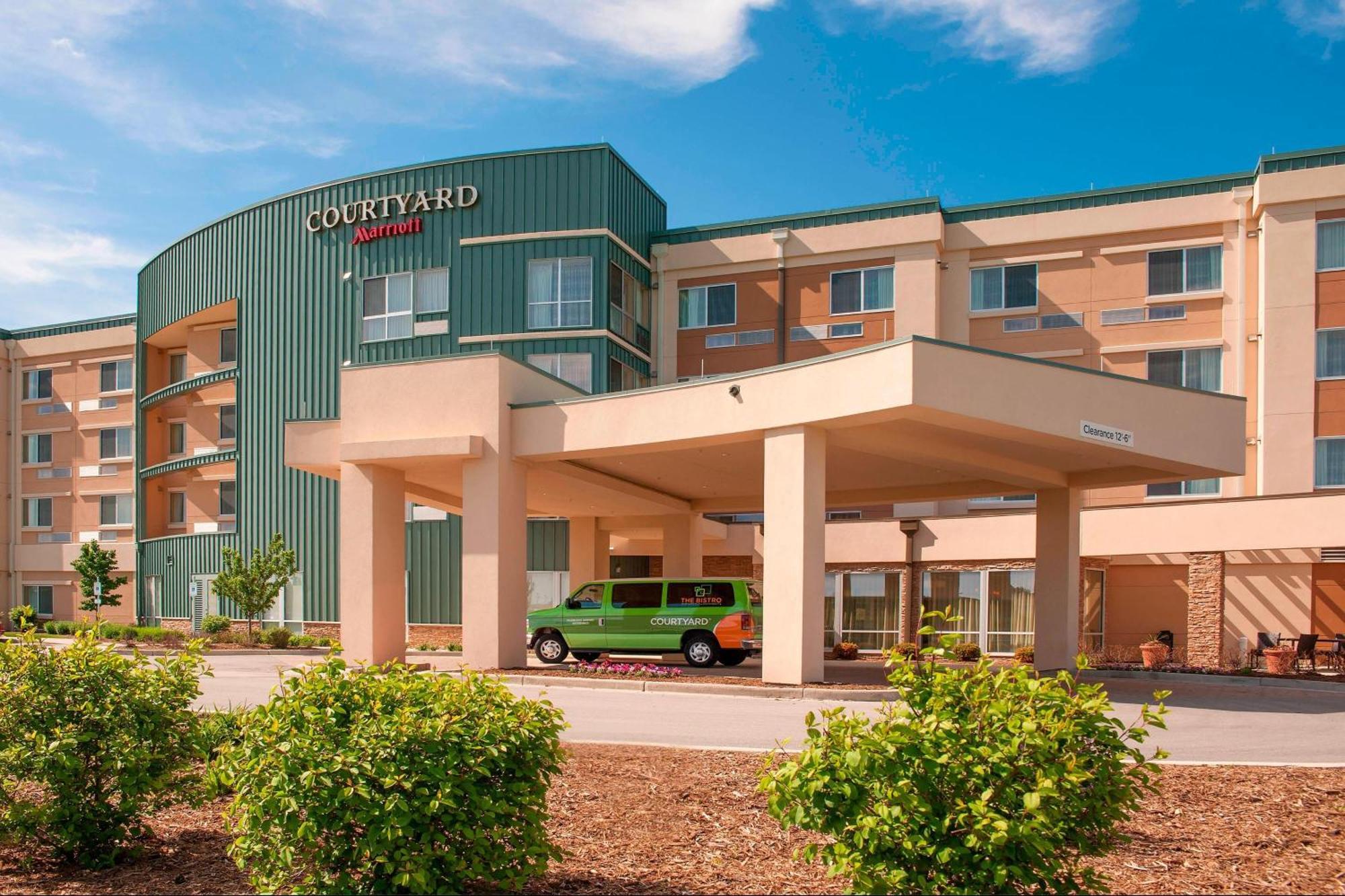 Courtyard Milwaukee Airport Hotel Luaran gambar