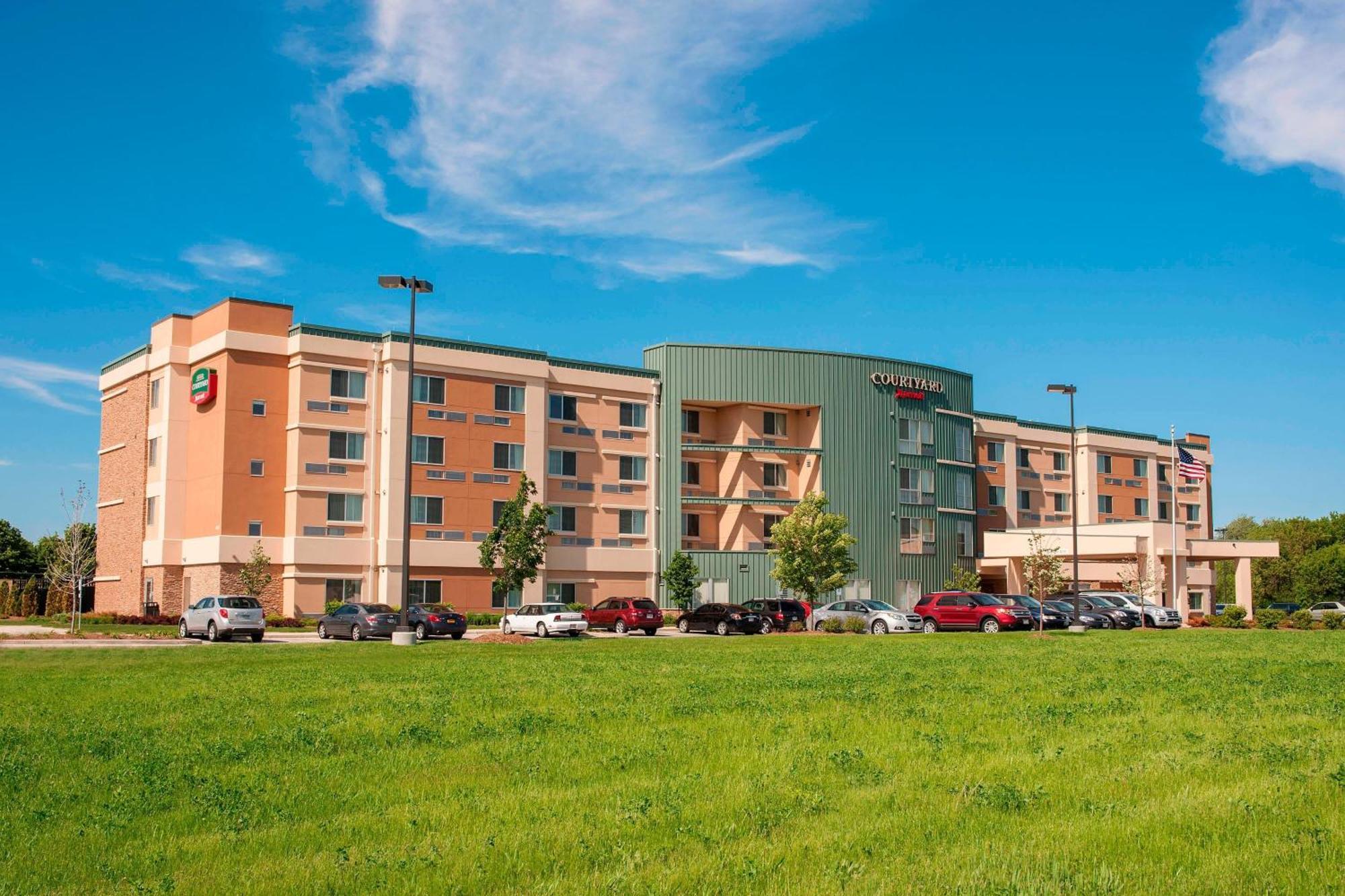 Courtyard Milwaukee Airport Hotel Luaran gambar