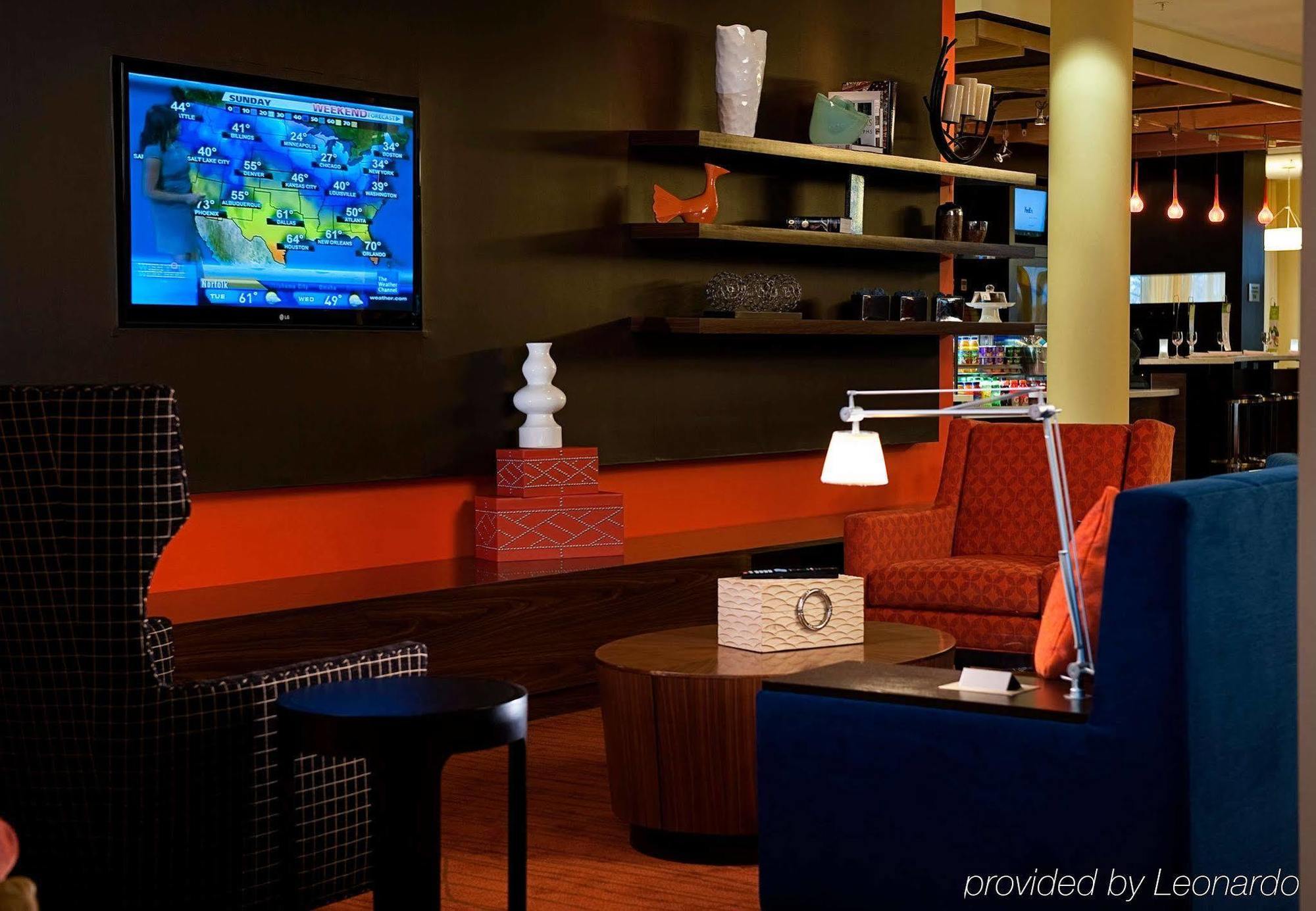 Courtyard Milwaukee Airport Hotel Dalaman gambar