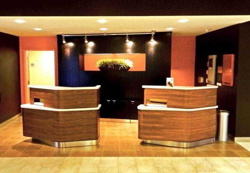 Courtyard Milwaukee Airport Hotel Dalaman gambar